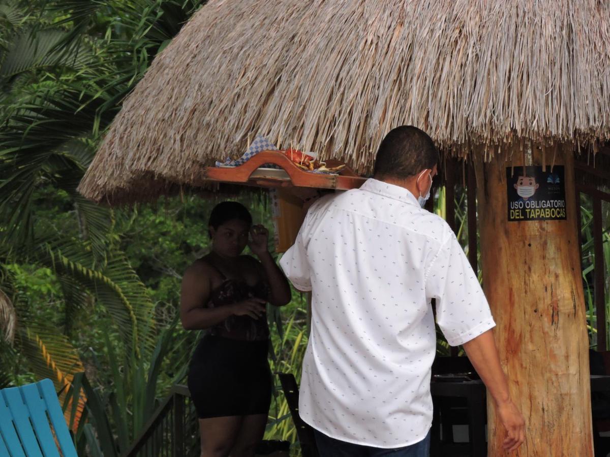 Hotel Y Restaurante Meson Del Gitano Caucasia Bagian luar foto
