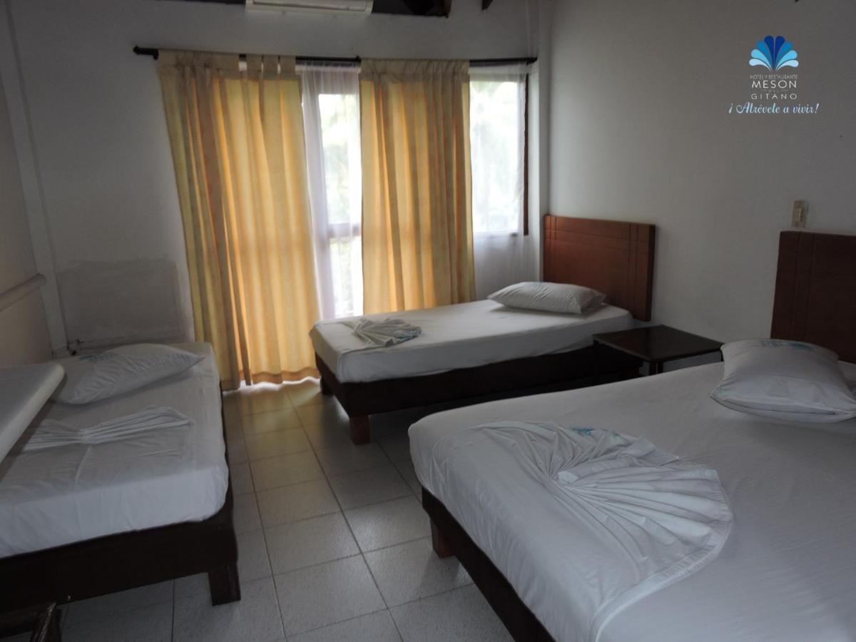 Hotel Y Restaurante Meson Del Gitano Caucasia Ruang foto